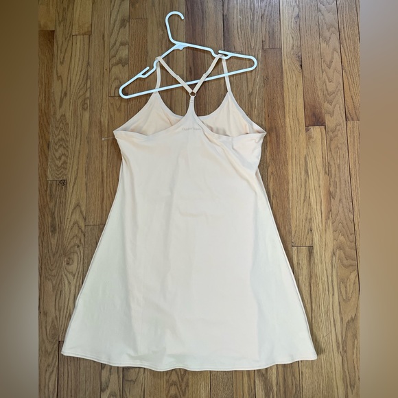 OUTDOOR VOICES
The Exercise Dress - Picture 3 of 5